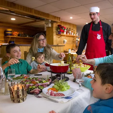 Vtf Les Econtres Prázdninový areál 3*